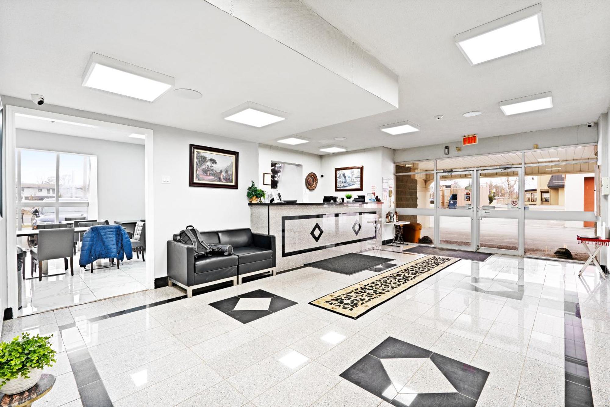 Niagara Lodge&Suites Bagian luar foto