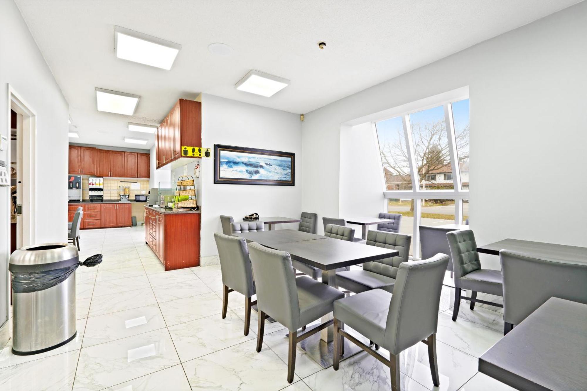 Niagara Lodge&Suites Bagian luar foto