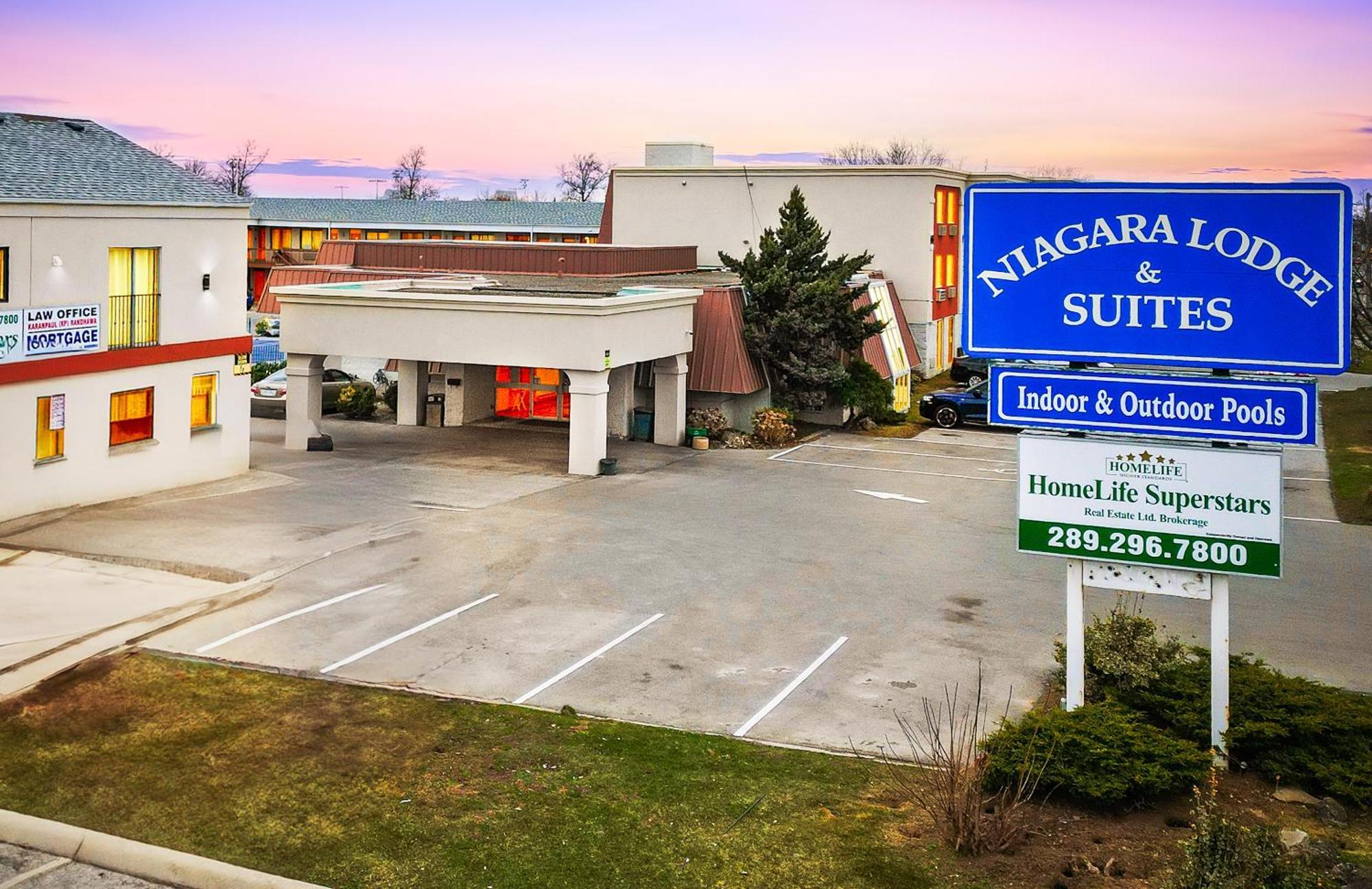 Niagara Lodge&Suites Bagian luar foto